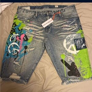 Never worn men’s shorts